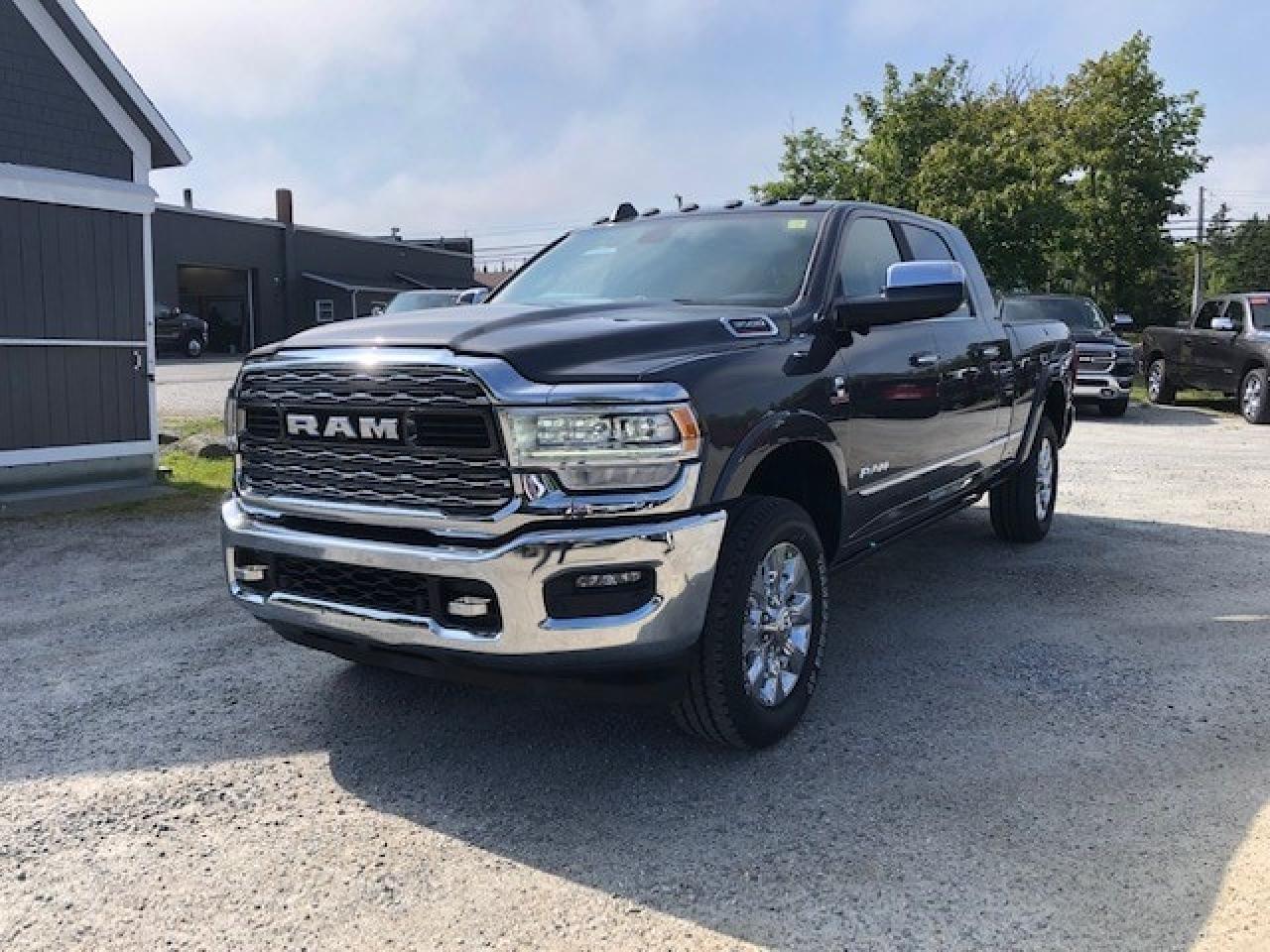 2022 RAM 3500 Limited 4x4 Mega Cab 6'4" Box Photo1