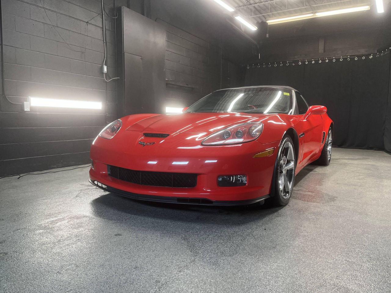 2011 Chevrolet Corvette Z16 Grand Sport Convertible / 3LT / Clean CarFax - Photo #1