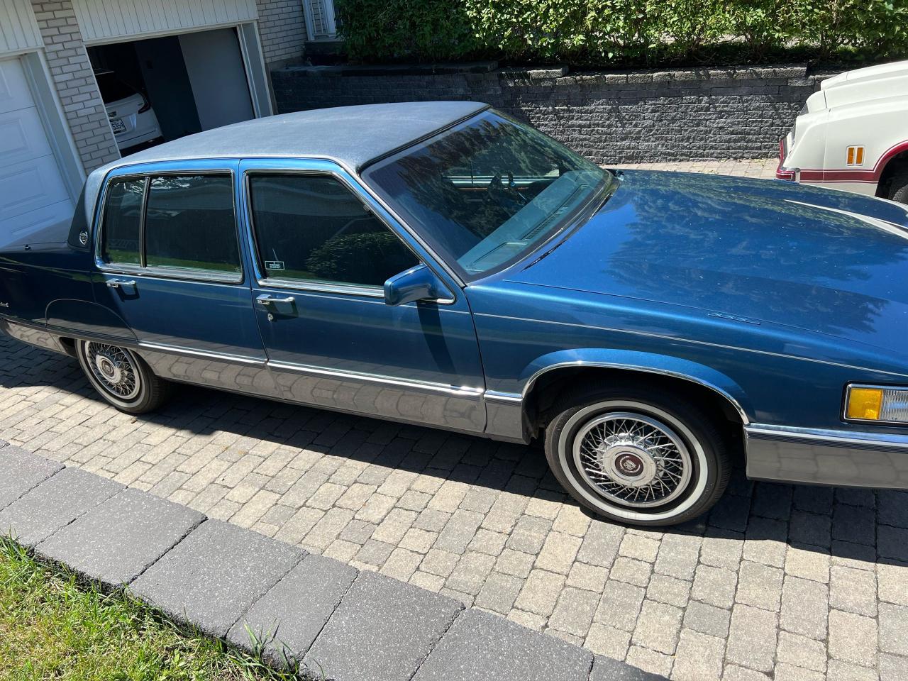 1989 Cadillac Fleetwood  - Photo #1