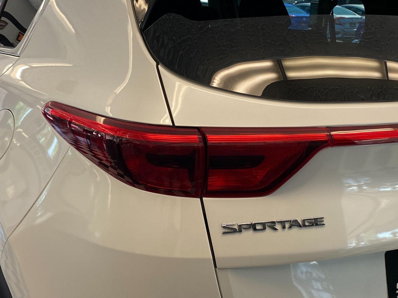 2018 Kia Sportage LX AWD+New Tires+Camera+Heated Seats+CLEAN CARFAX - Photo #58