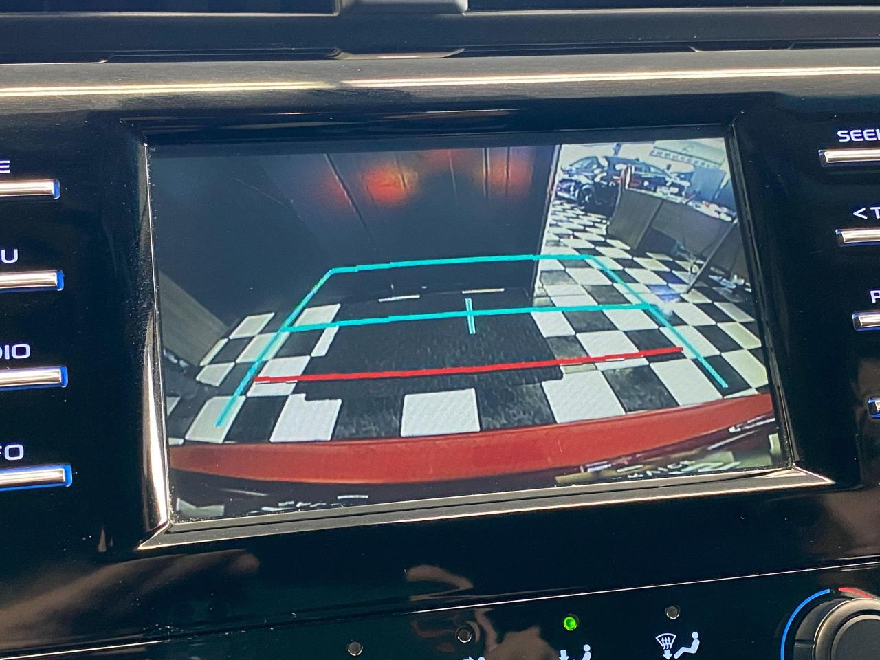 2018 Toyota Camry LE+Camera+Toyota Sense+AdaptiveCruise+CLEAN CARFAX - Photo #11