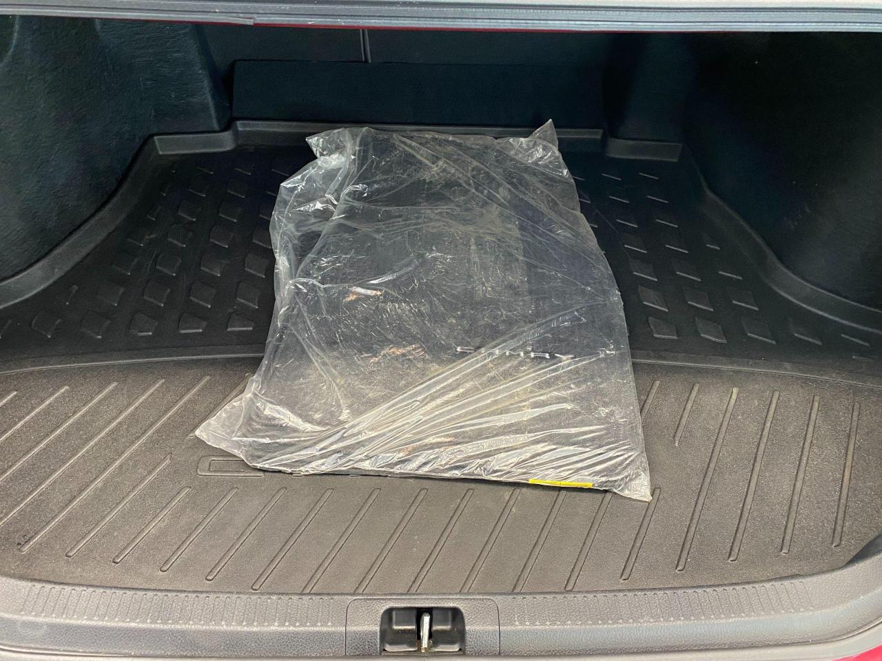 2018 Toyota Camry LE+Camera+Toyota Sense+AdaptiveCruise+CLEAN CARFAX Photo27