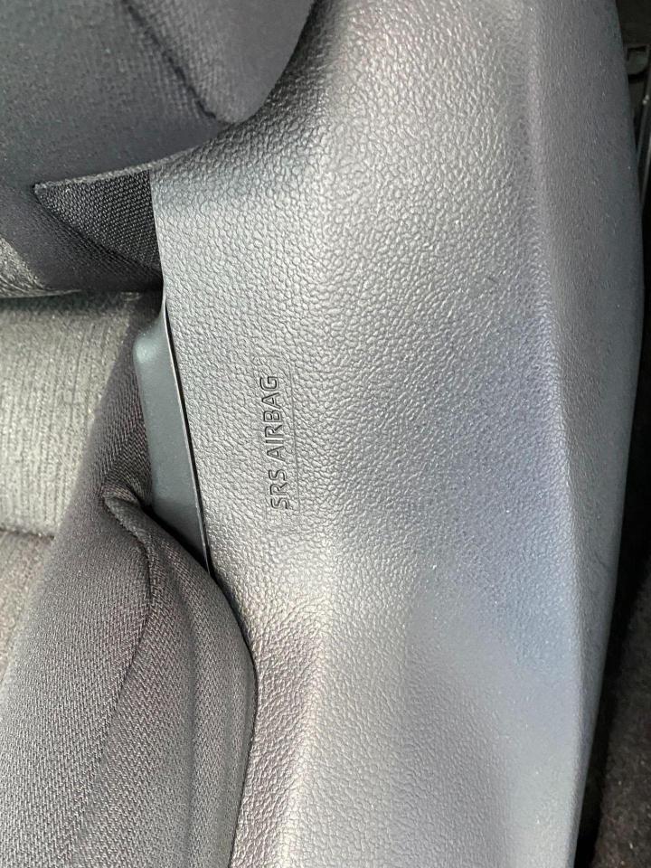 2018 Toyota Camry LE+Camera+Toyota Sense+AdaptiveCruise+CLEAN CARFAX Photo41