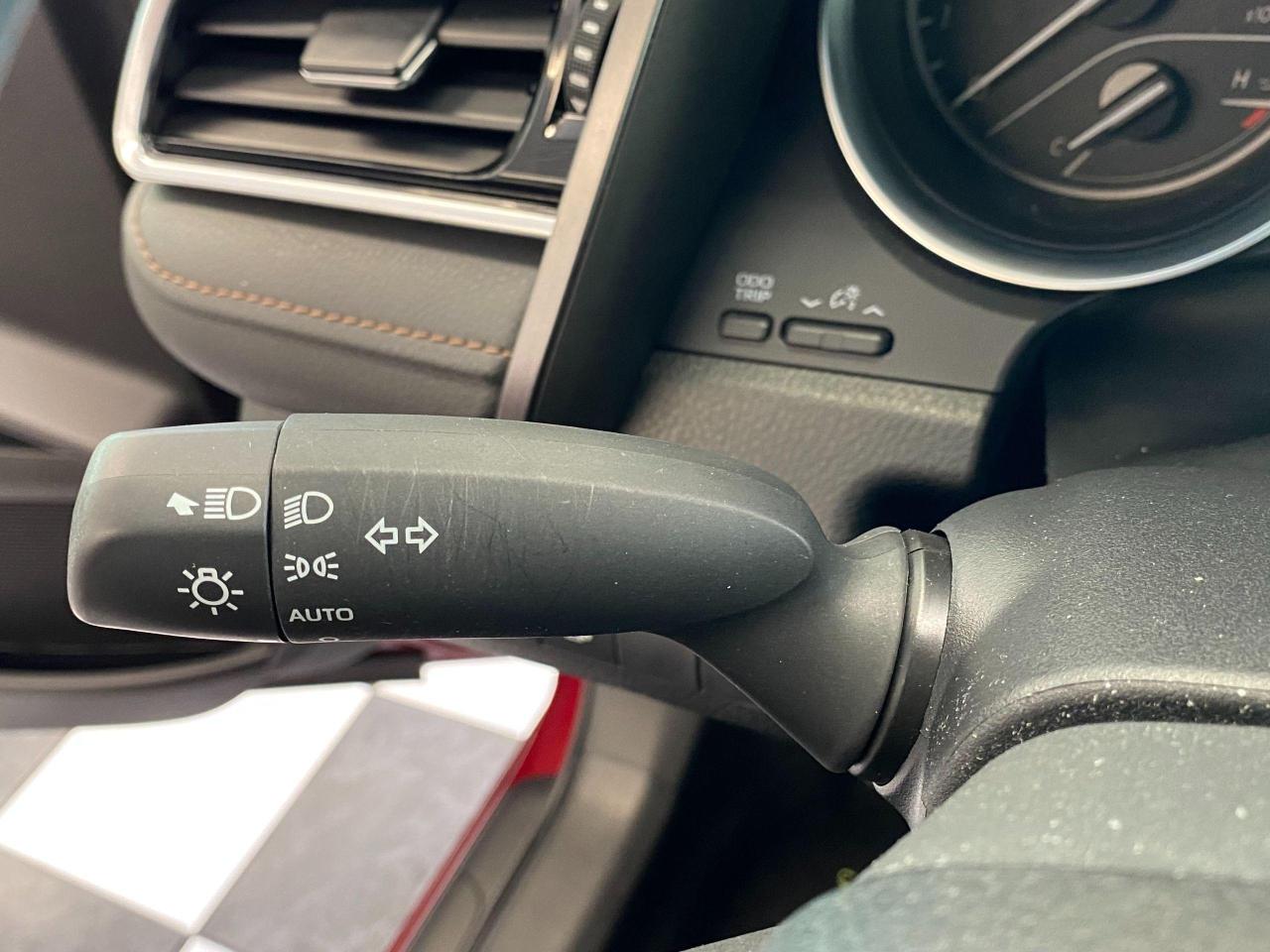 2018 Toyota Camry LE+Camera+Toyota Sense+AdaptiveCruise+CLEAN CARFAX Photo49