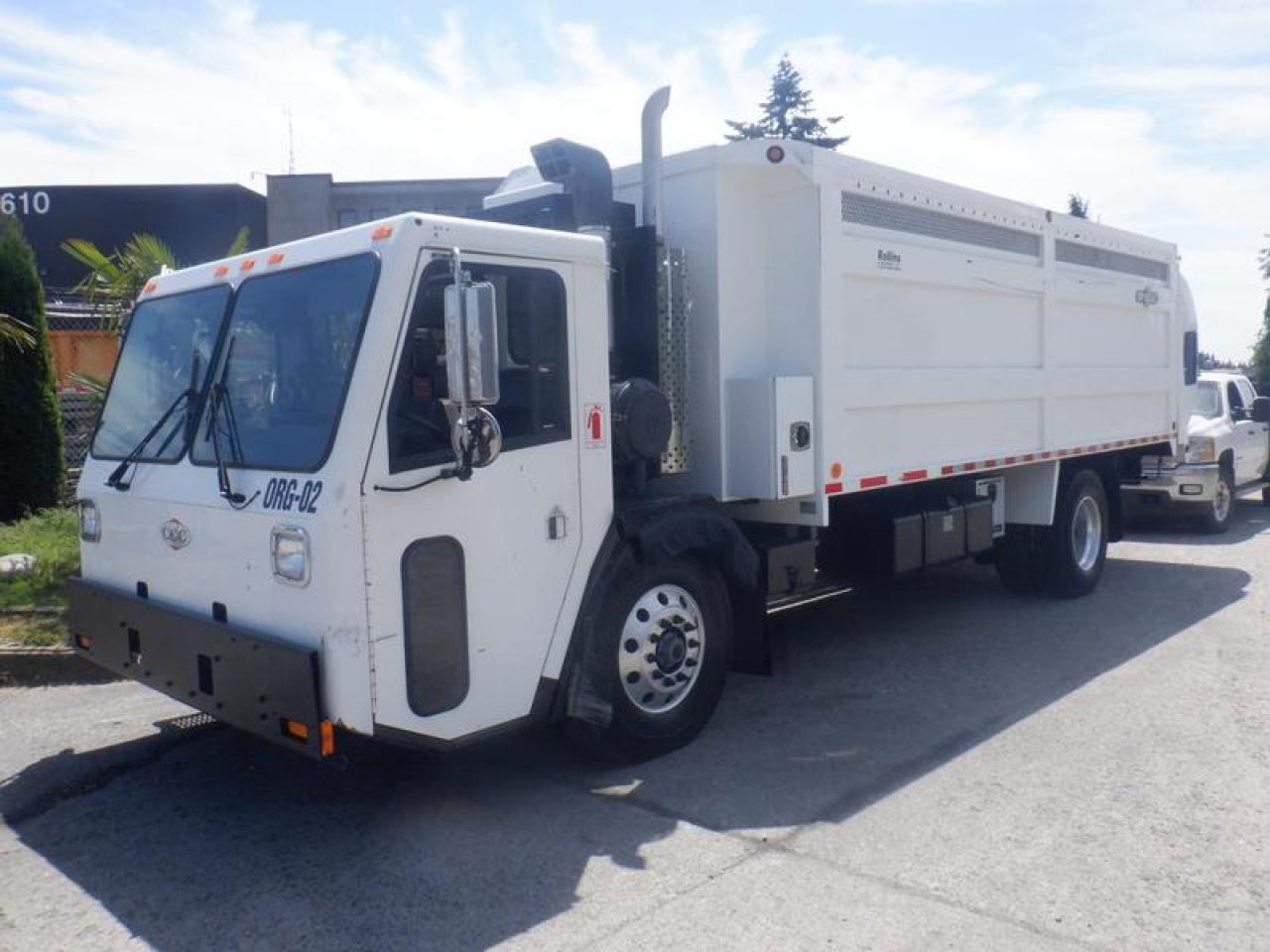 Used 2009 Labrie CCC Crane Carrier Co. Low Entry Garbage Truck Diesel Airbrakes for sale in Burnaby, BC