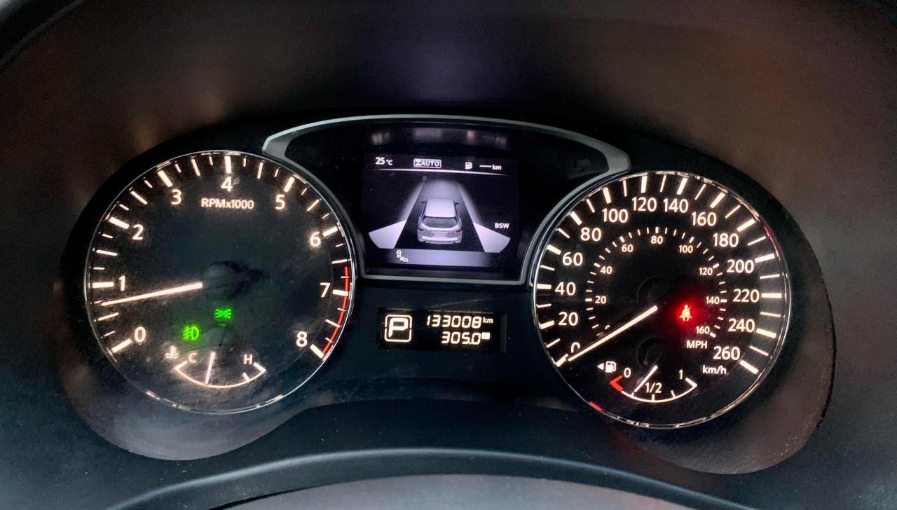 2015 Nissan Pathfinder 4WD 4DR SL Photo4