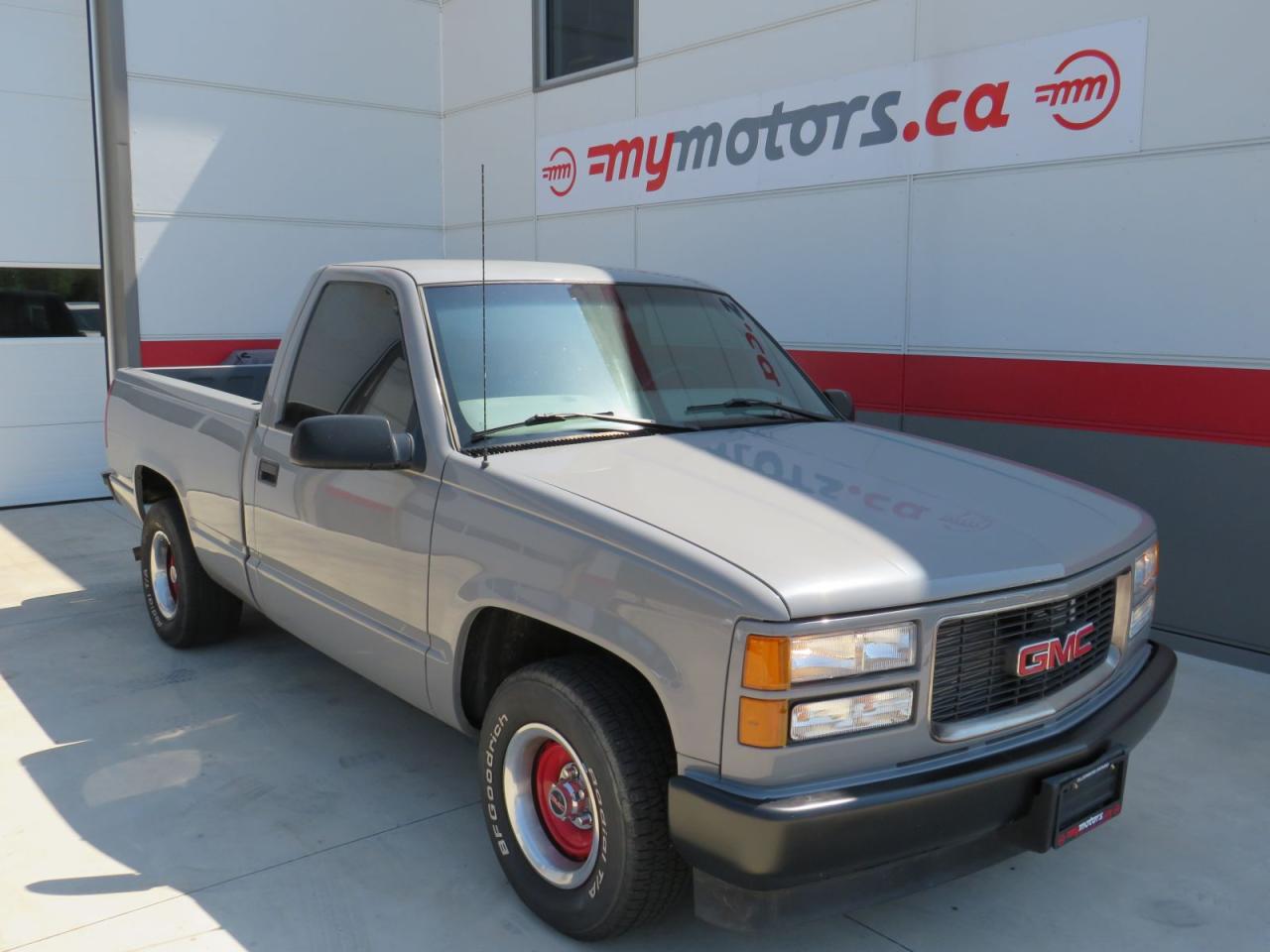 Used 1998 GMC Sierra 1500 Regular Cab (**5.0L VORTEC**4 SPD AUTO/OVERDRIVE** CLASSIC RALLEYE RIMS** SPRAY IN BEDLINER** FRESHLY PAINTED** RUSTPROOFED**RIDETECH LOWERING SHACKLES IN REAR SUSPENSION** TINTED WINDOWS** NEW FRONT PAD, ROTORS, DRUMS, SHOES AND BATTERY**) for sale in Tillsonburg, ON