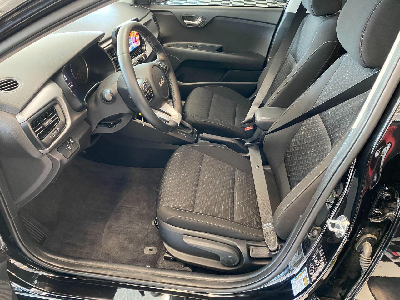 2022 Kia Rio LX+Sunroof+ApplePlay+BlindSpot+Clean Carfax Photo20