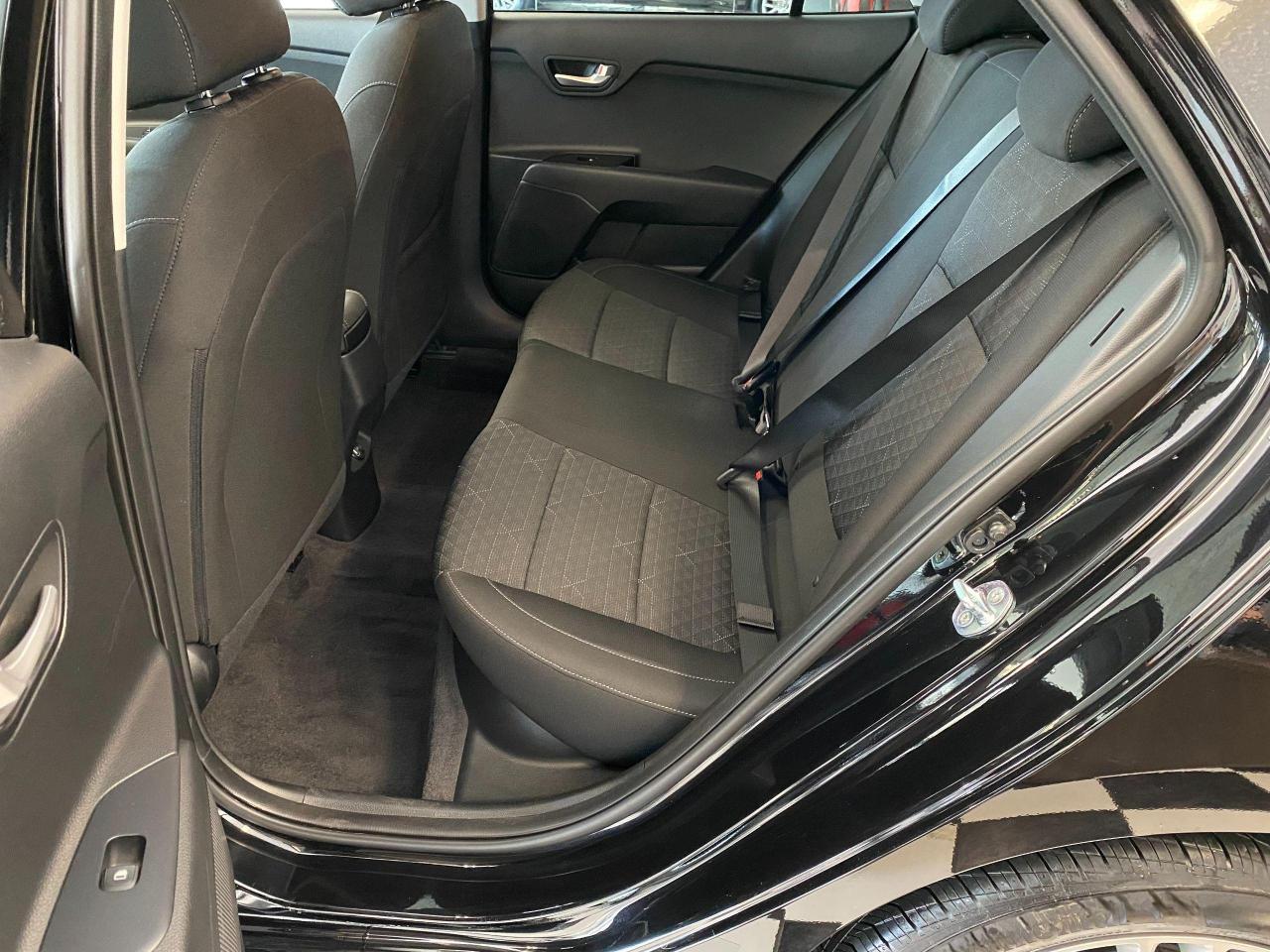 2022 Kia Rio LX+Sunroof+ApplePlay+BlindSpot+Clean Carfax Photo25