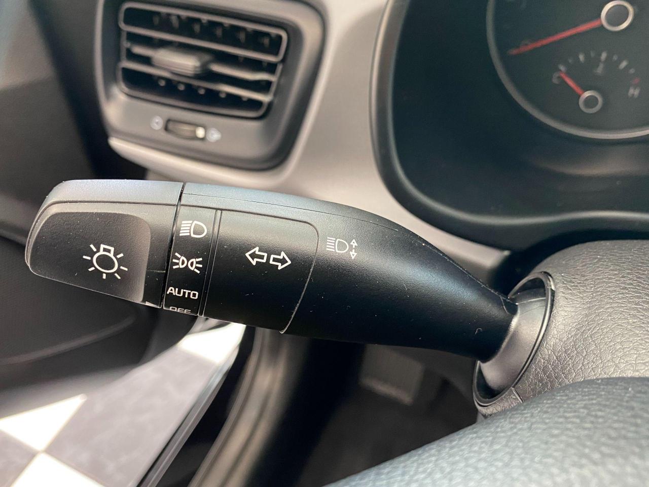 2022 Kia Rio LX+Sunroof+ApplePlay+BlindSpot+Clean Carfax Photo49