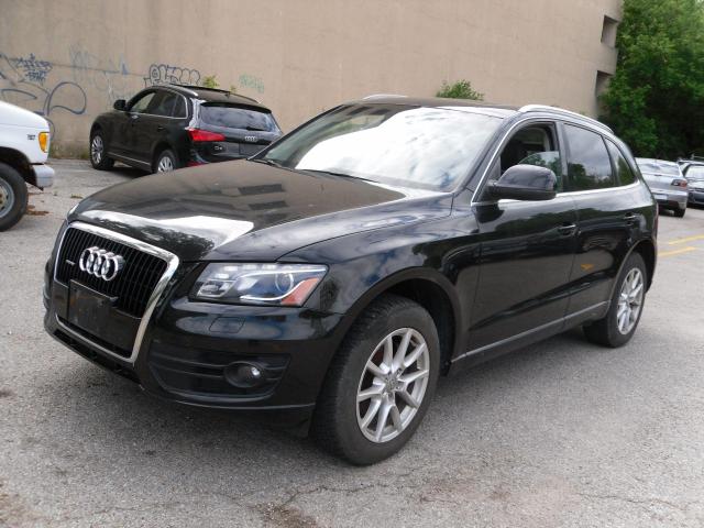 2010 Audi Q5 quattro 4dr 3.2L Premium