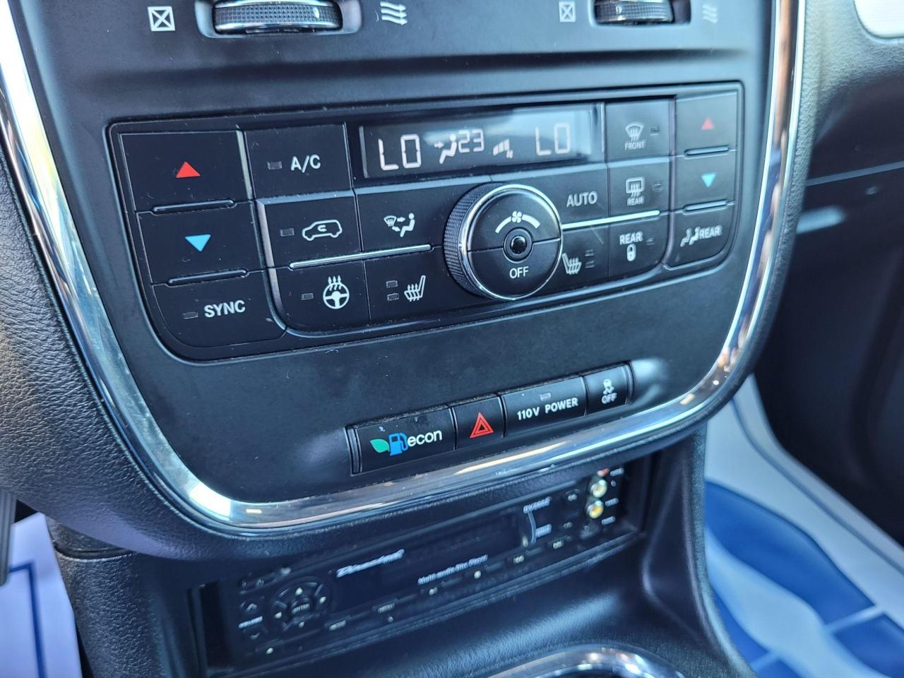 2011 Dodge Grand Caravan R/T Photo