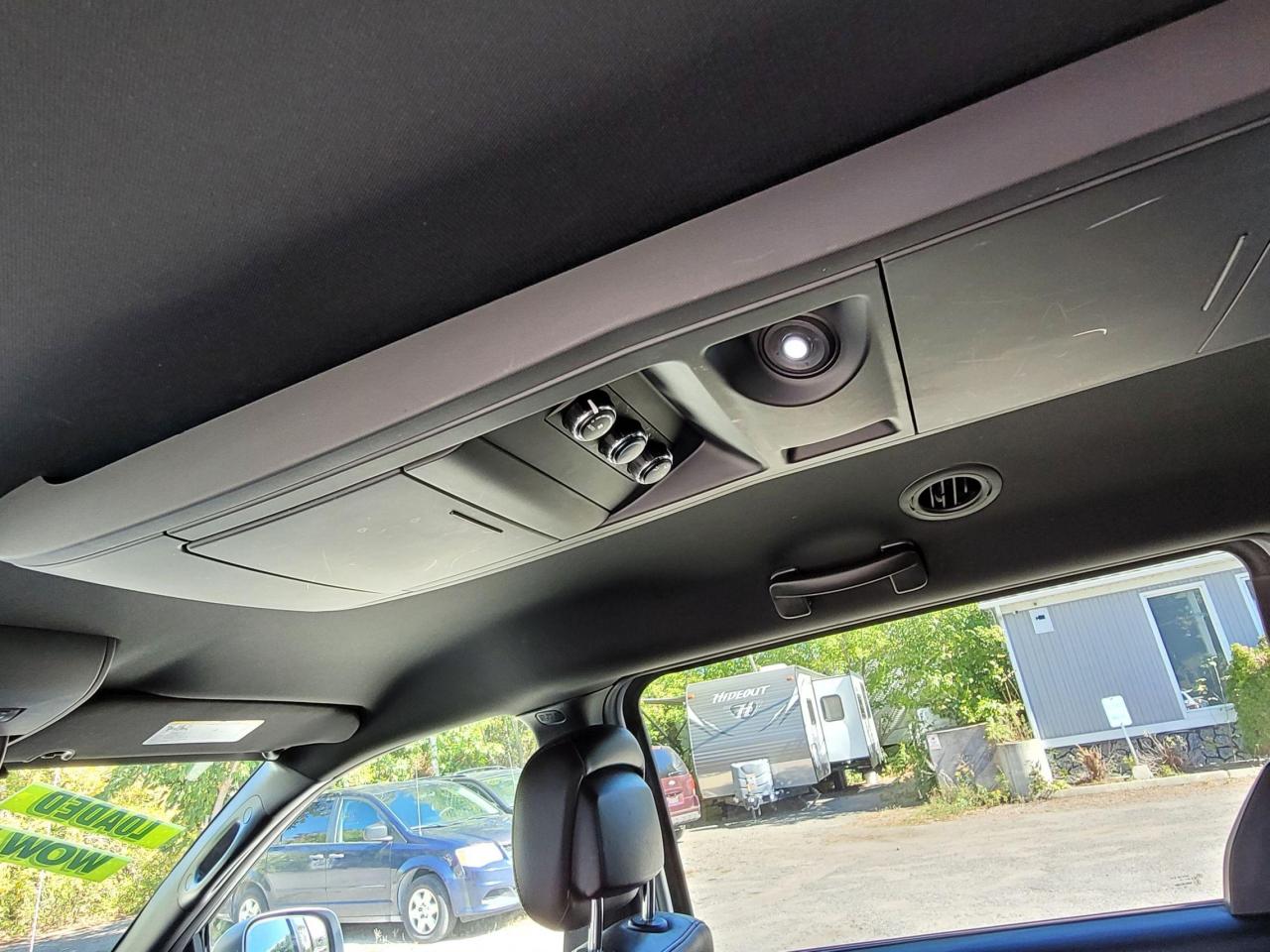 2011 Dodge Grand Caravan R/T Photo