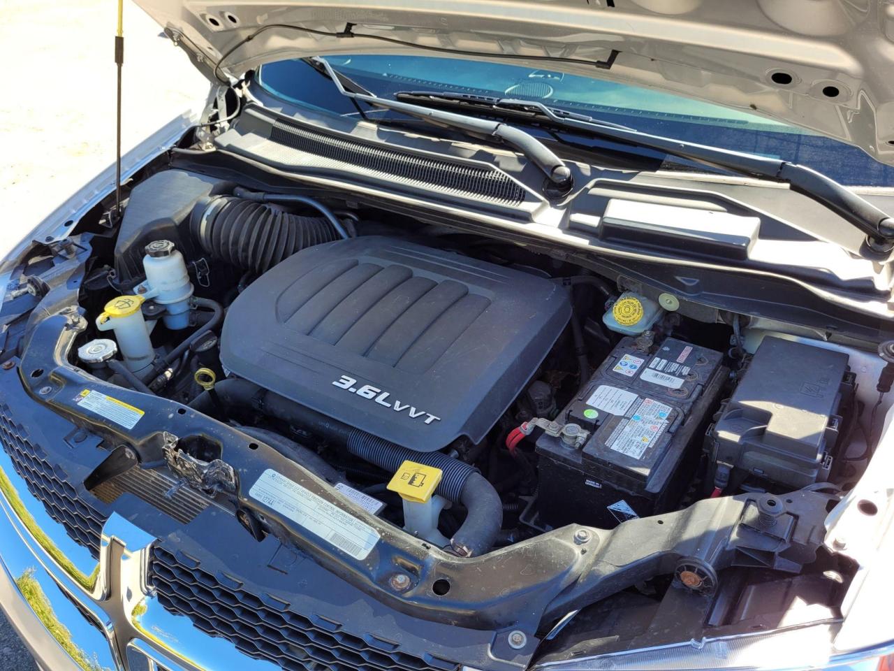 2011 Dodge Grand Caravan R/T Photo