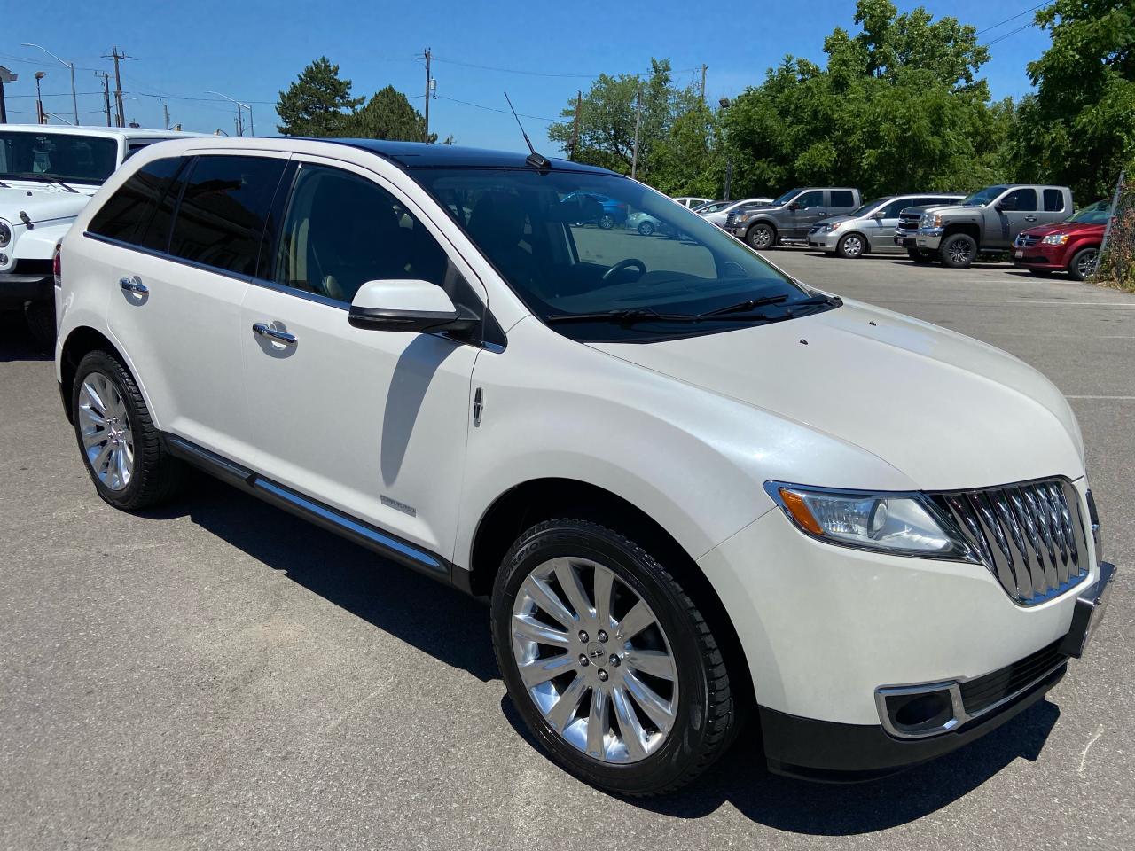 2013 Lincoln MKX AWD **ADAPT CRUIS, NAV, HTD/CLD LETH, PANO ROOF **