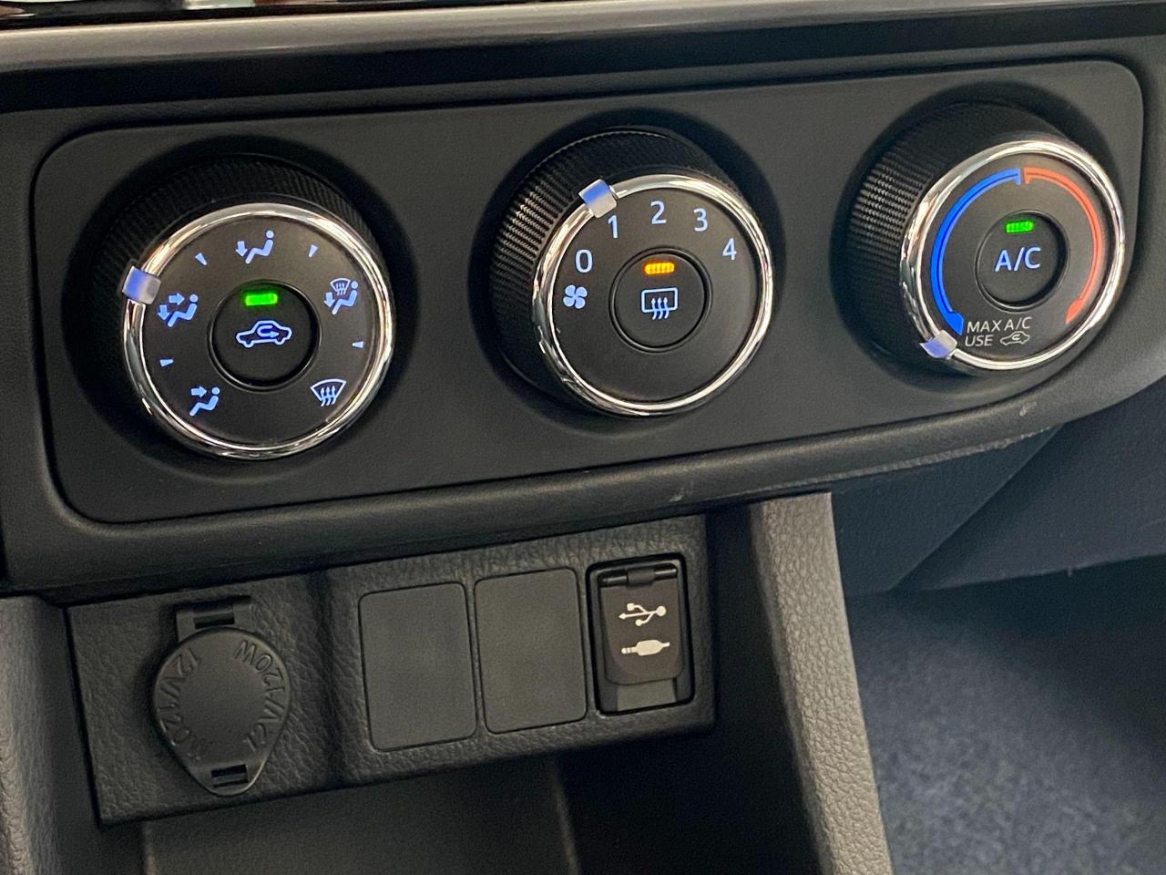 2017 Toyota Corolla CE+New Tires+A/C+Bluetooth+CLEAN CARFAX - Photo #33