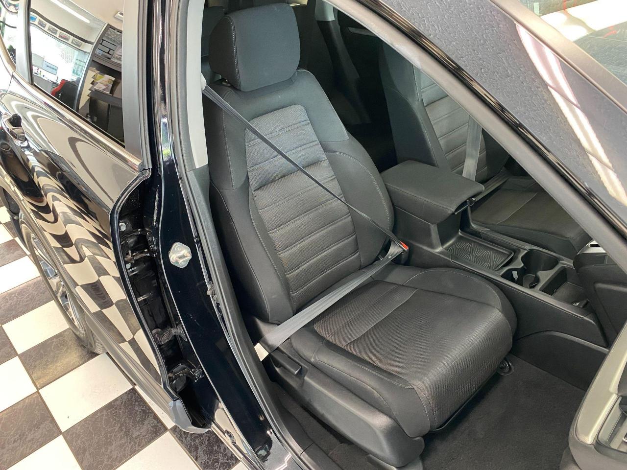 2019 Honda CR-V LX AWD+AdaptiveCruise+LaneKeep Assist+CLEAN CARFAX - Photo #24