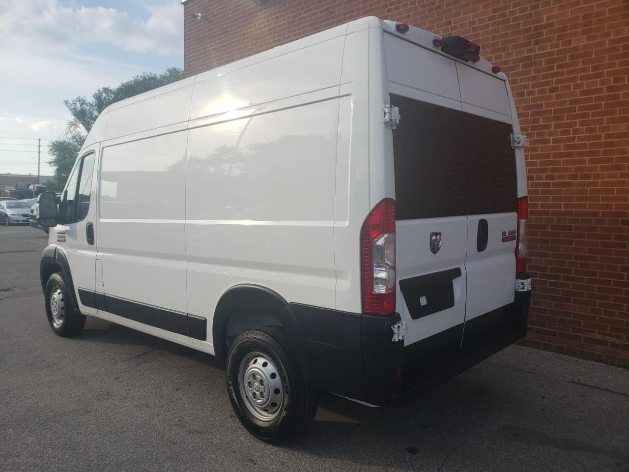 2020 RAM Cargo Van 2500 HIGH ROOF 136" WB - Photo #4