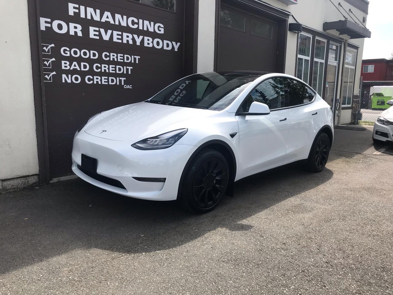 Used 2022 Tesla Model Y Long Range AWD NO PST!! AUTO PILOT AUTOSTEER for sale in Abbotsford, BC
