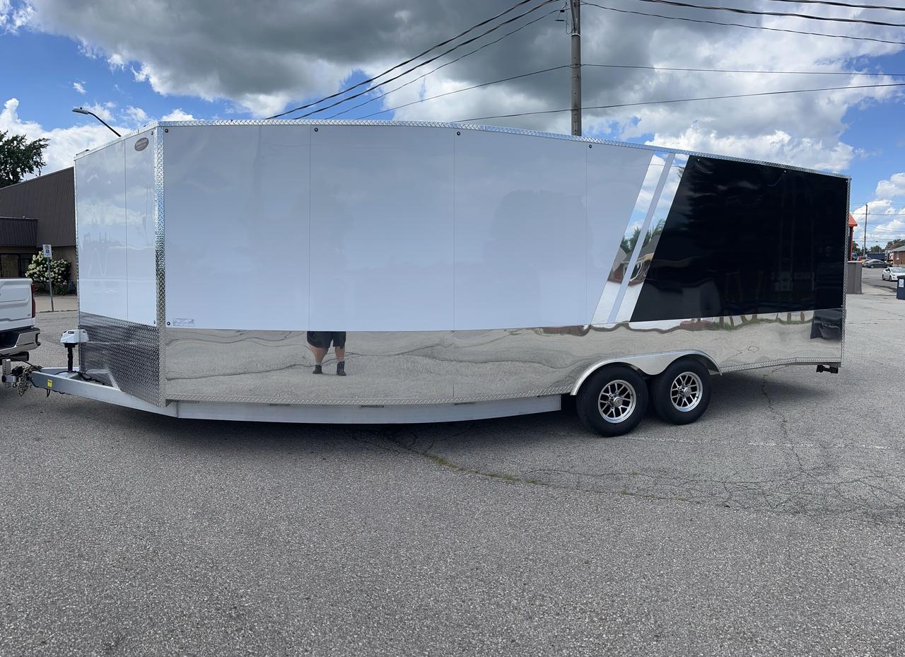 2021 Beckner Trailers ELT Enclosed Trailer Fully Financeable, Great Condition TONS OF STORAGE Photo1