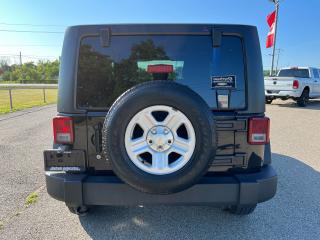 2017 Jeep Wrangler SPORT - Photo #6