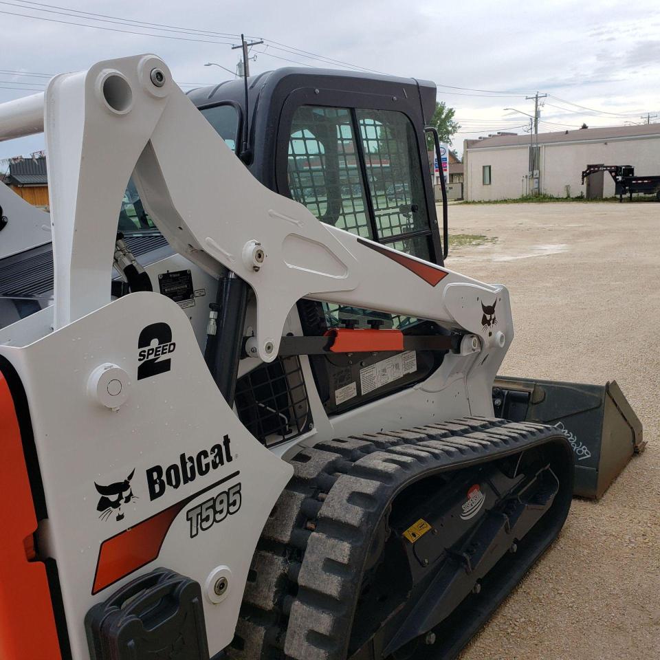 2018 Bobcat T-595 T-595 | Under 450 hours - Photo #8