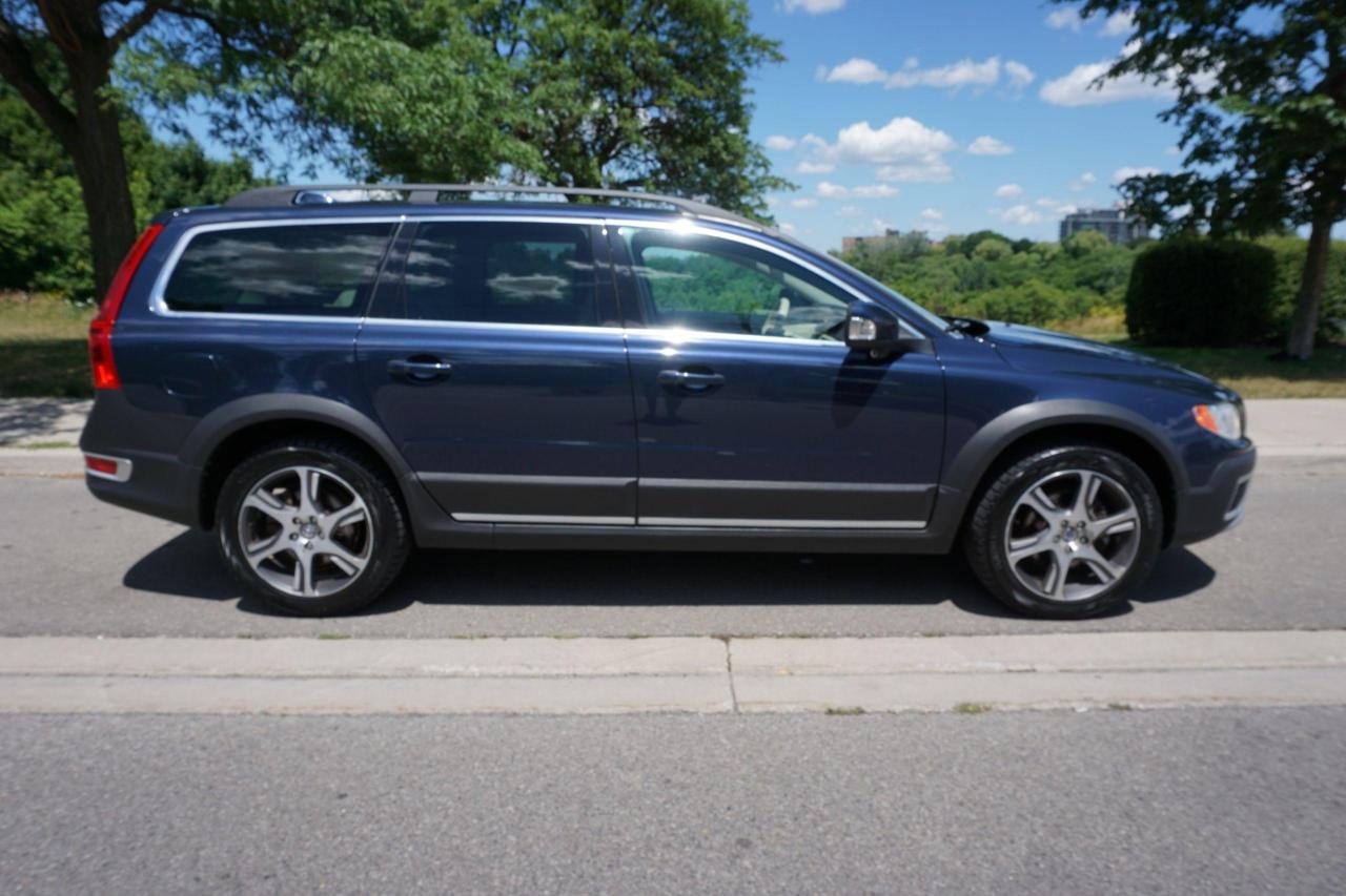 2012 Volvo XC70 T6 / NO ACCIDENTS / IMMACULATE SHAPE / NAVIGATION Photo4