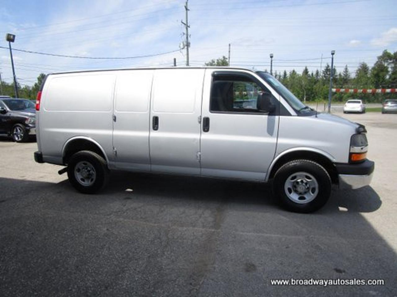 2015 Chevrolet Express 3/4 TON CARGO MOVING 2 PASSENGER 4.8L - V8.. SHORTY.. BARN-DOOR-ENTRANCES.. CD/AUX INPUT.. KEYLESS ENTRY.. AIR CONDITIONING.. TOW SUPPORT.. Photo