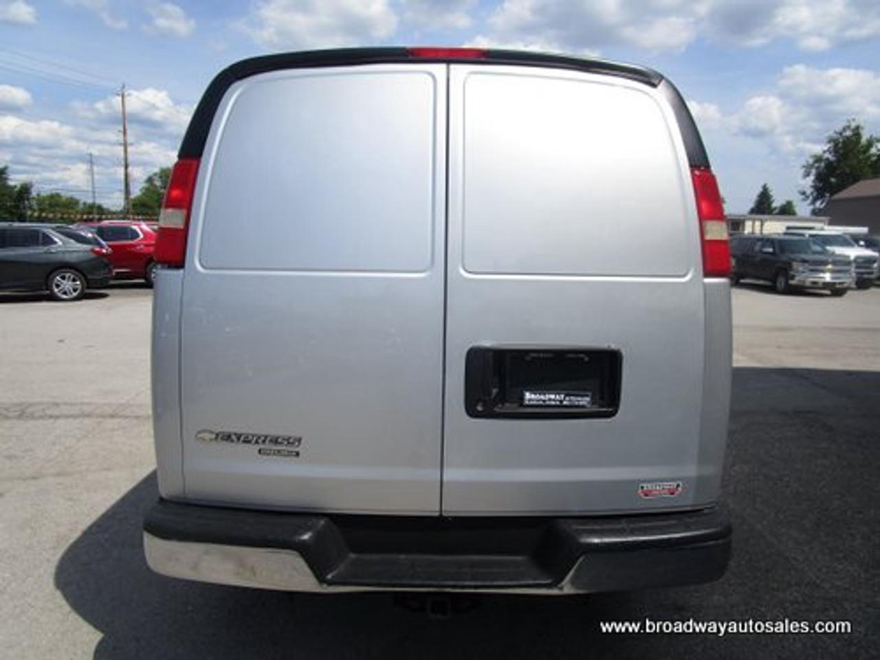 2015 Chevrolet Express 3/4 TON CARGO MOVING 2 PASSENGER 4.8L - V8.. SHORTY.. BARN-DOOR-ENTRANCES.. CD/AUX INPUT.. KEYLESS ENTRY.. AIR CONDITIONING.. TOW SUPPORT.. Photo