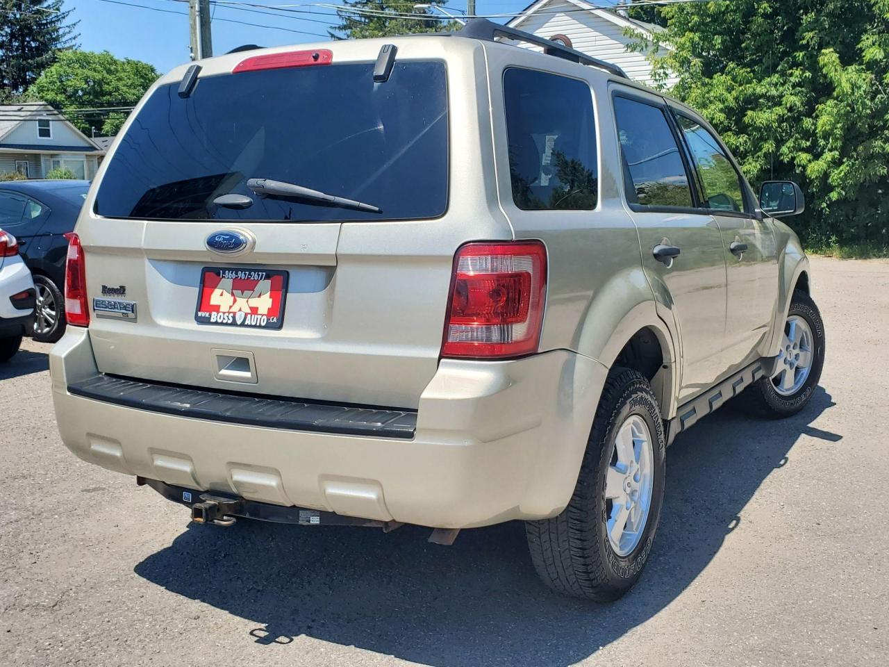 2012 Ford Escape XLT 4WD Photo4