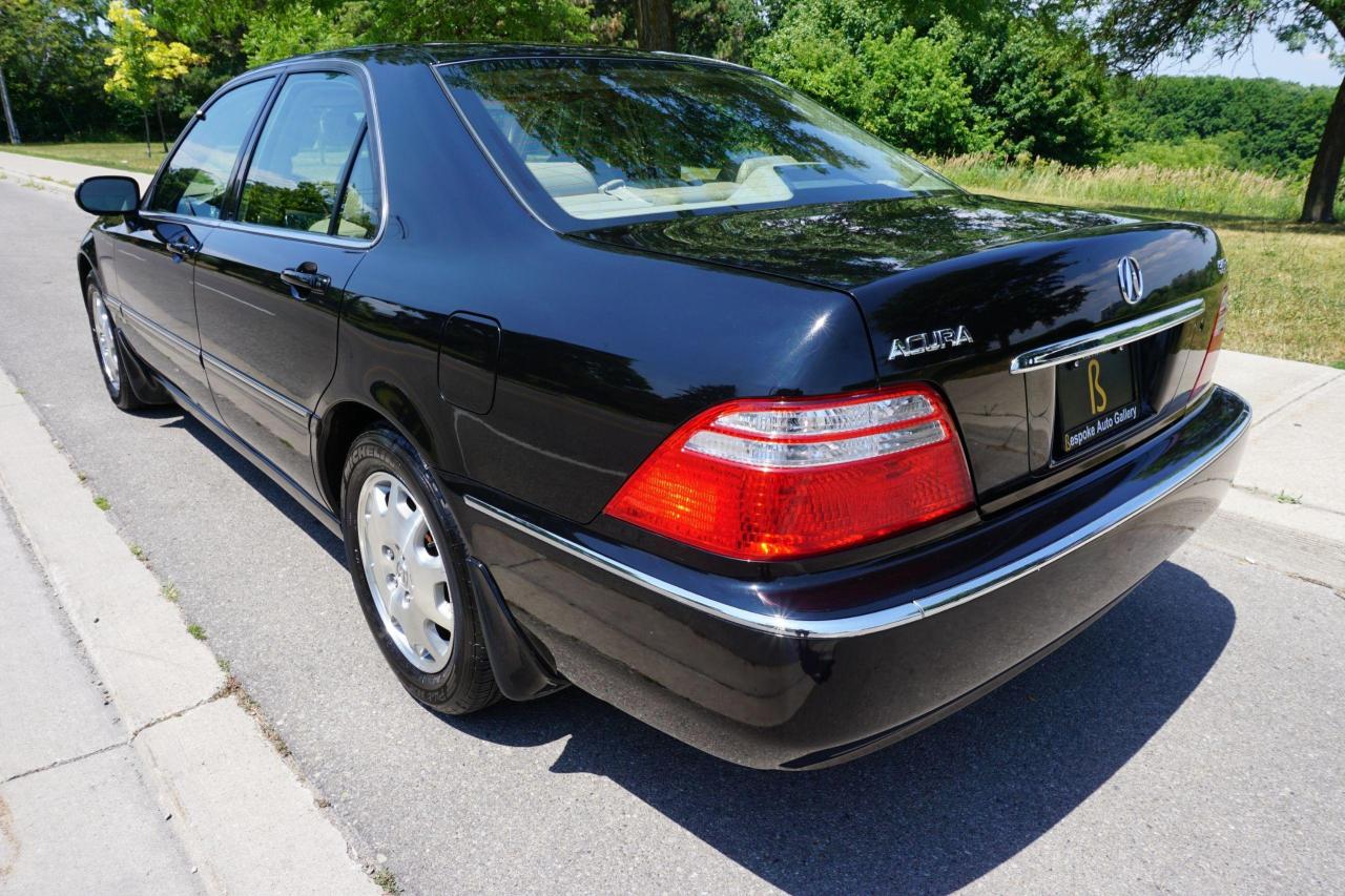 2004 Acura RL CLASSIC GEM / STUNNING SHAPE / LOW KM'S/ CERTIFIED Photo2
