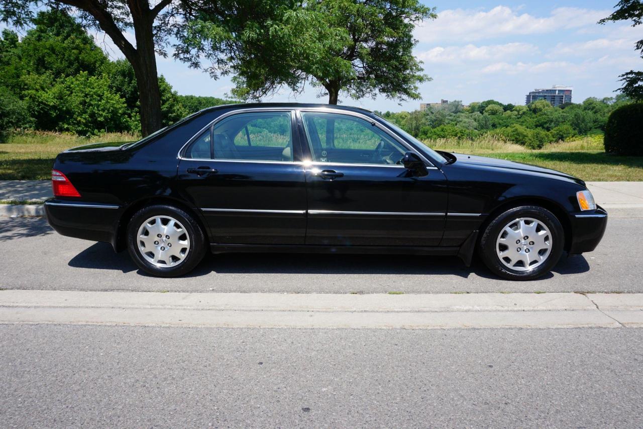 2004 Acura RL CLASSIC GEM / STUNNING SHAPE / LOW KM'S/ CERTIFIED Photo4