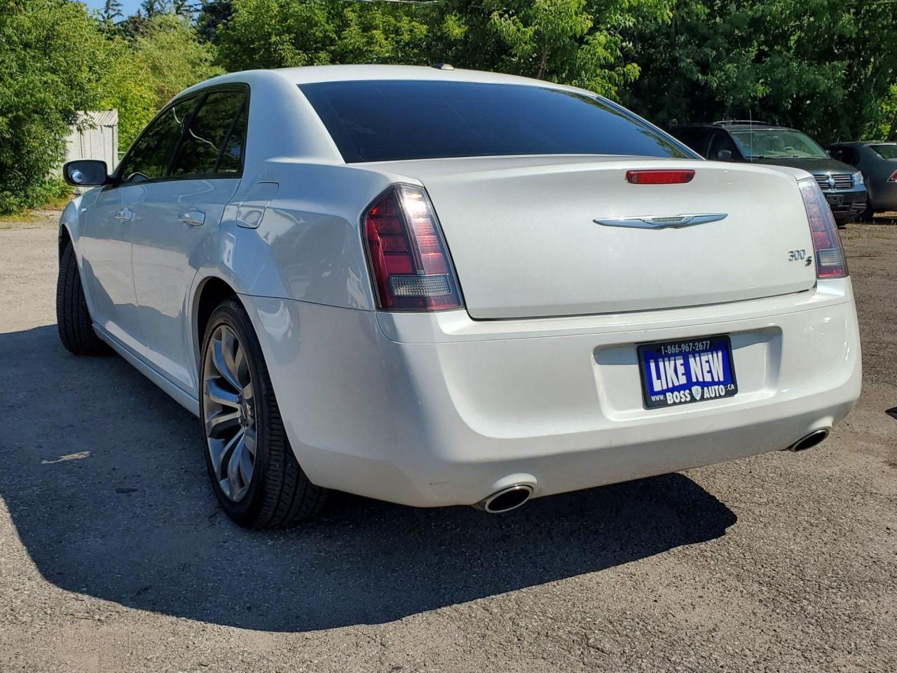 2014 Chrysler 300 S Photo