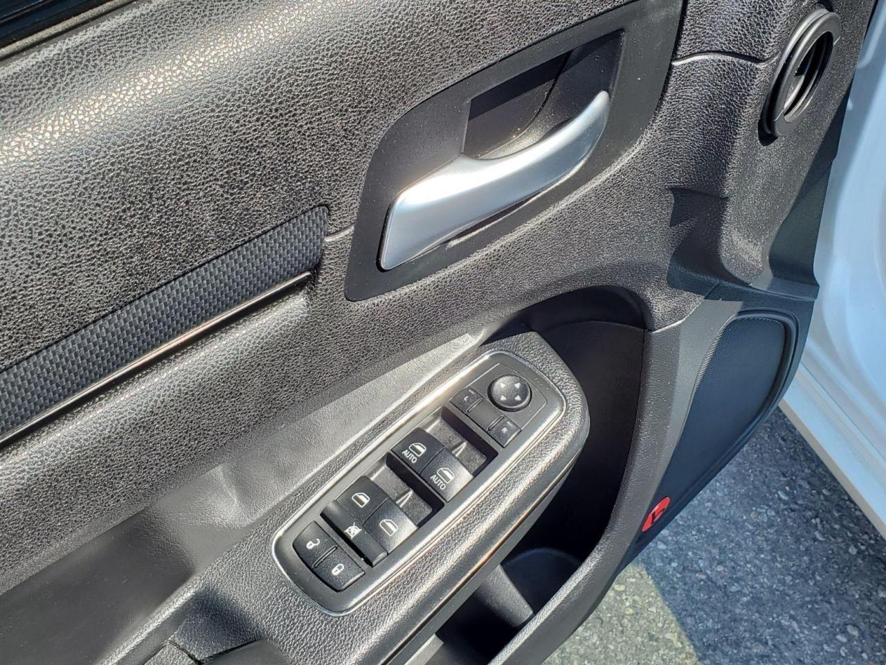 2014 Chrysler 300 S Photo