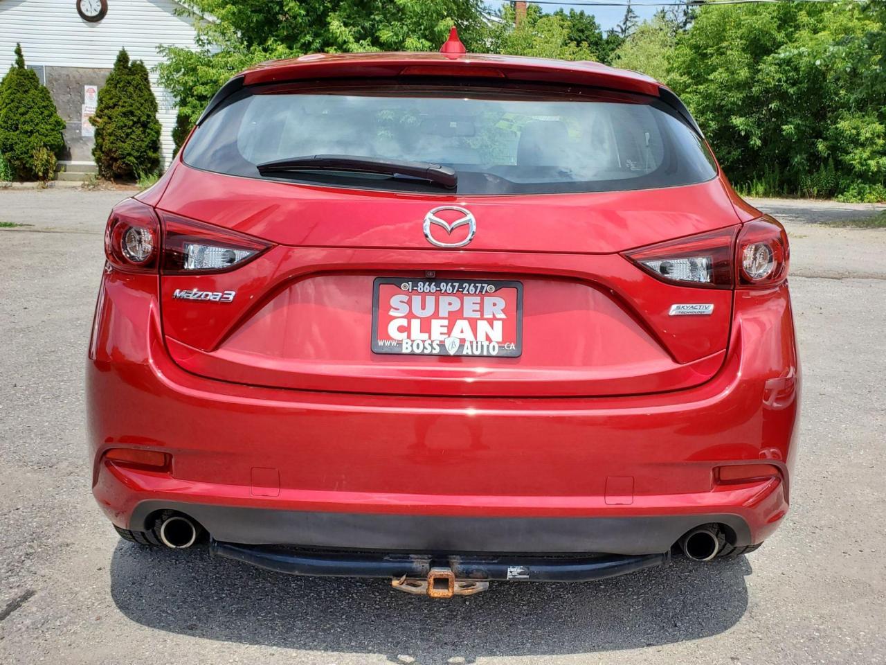 2017 Mazda MAZDA3 Grand Touring Photo3