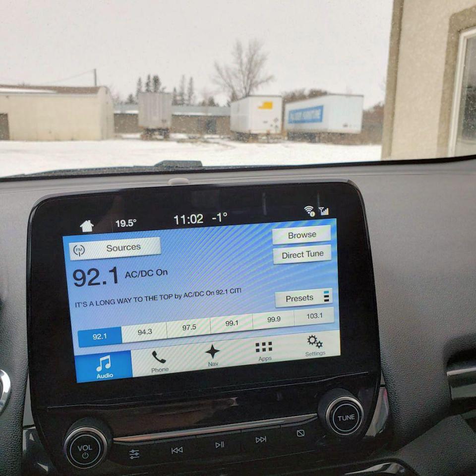 2018 Ford EcoSport Only 55120 KM Accident Free, Sunroof, Heated Seats - Photo #16