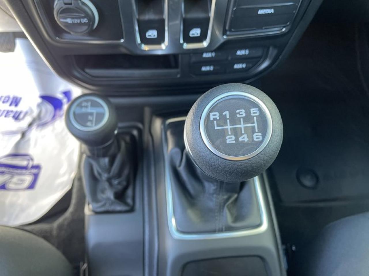 8852921