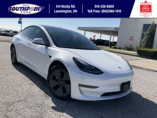 White leather interior, heated seats, panoramic moonroof, navigation, reverse camera, forward facing camera, 360-degree sensing system, Bluetooth, full self-driving upgrade ($12,600 option), enlisted in the BETA self-driving program and is capable of driving itself on all city/highway roads when activated, AWD, dual motor, long range, and much more. All Pre-Owned vehicles come standard with one key. If we received additional keys from the previous owner they will be with the vehicle upon delivery at no cost. Additional keys may be purchased at customers requested and expense. We use no haggle, no hassle live market pricing to make sure you are getting the best deal possible. Save time and money and book your test drive today! This 2021 Tesla Model 3 Long Range was a one owner local vehicle that is in excellent condition. It is accident free and comes with a free vehicle history report. Our finance department deals with all of the major banks and lenders and we will do everything we can to get you approved and secure the lowest interest rate possible. Basic warranty remains until 80,000km, supplemental restraint system warranty until 100,000km, and battery and drive unit warranty until 192,000km. Extended warranty options are available.