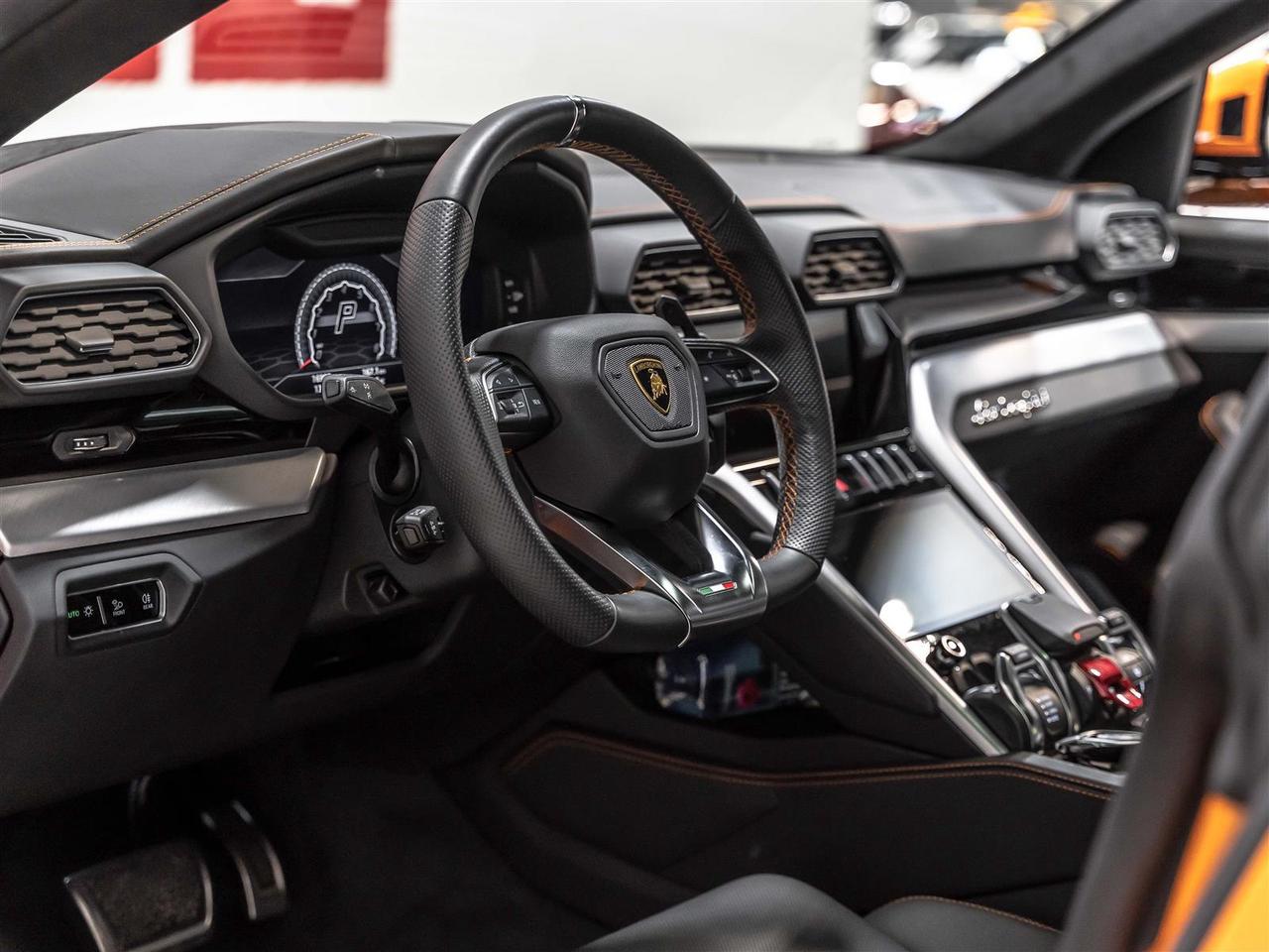 2021 Lamborghini Urus Bang & Olufsen|Full Clear PPF|Carbon Ceramic Brakes Photo