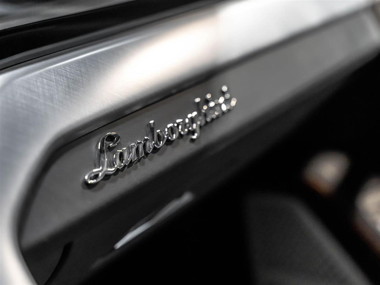 2021 Lamborghini Urus Bang & Olufsen|Full Clear PPF|Carbon Ceramic Brakes Photo