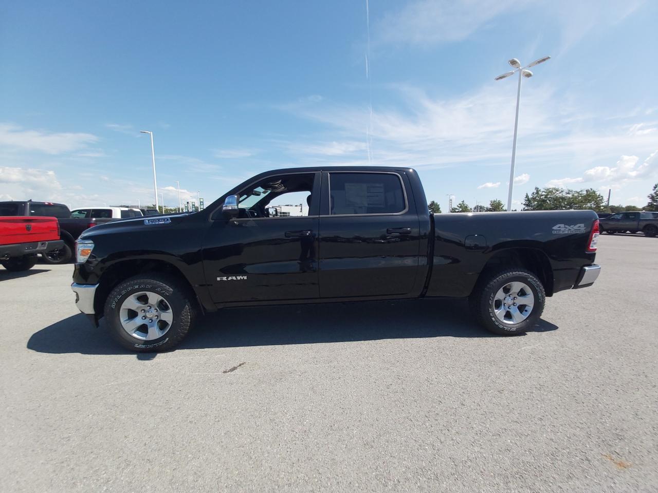 2022 RAM 1500 Big Horn Photo4