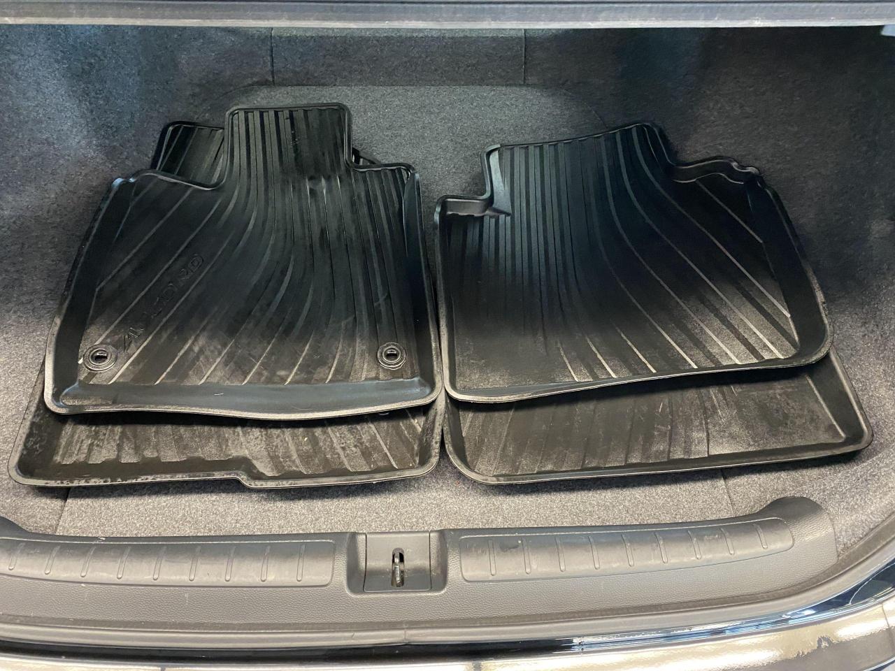 2018 Honda Accord Sport 1.5L+Roof+LaneKeep+New Brakes+CLEAN CARFAX - Photo #27