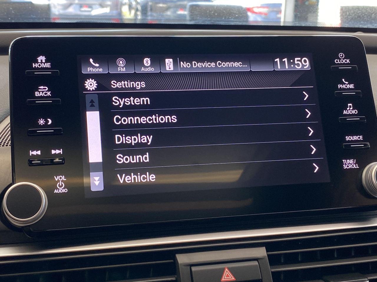 2018 Honda Accord Sport 1.5L+Roof+LaneKeep+New Brakes+CLEAN CARFAX - Photo #33
