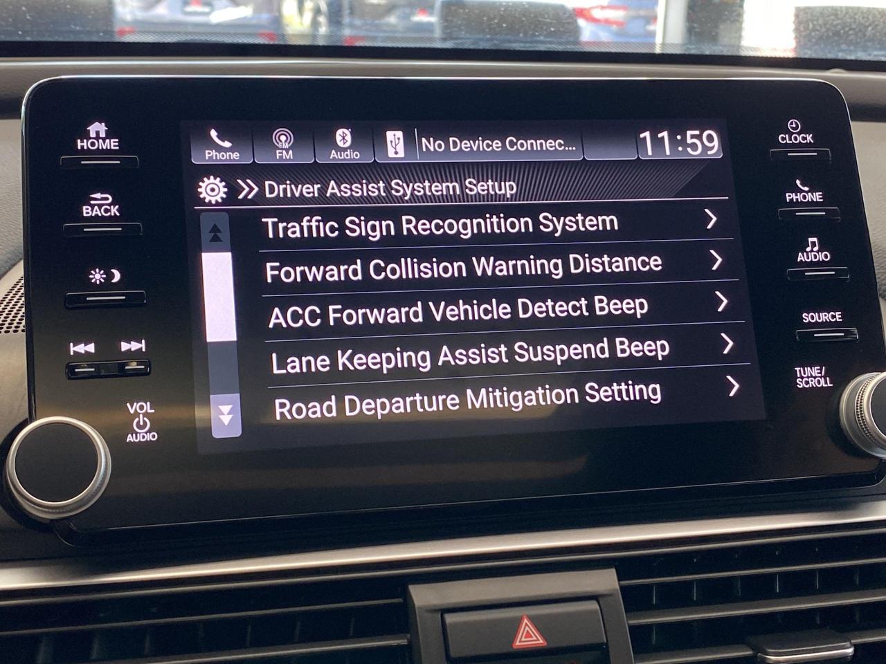 2018 Honda Accord Sport 1.5L+Roof+LaneKeep+New Brakes+CLEAN CARFAX - Photo #35