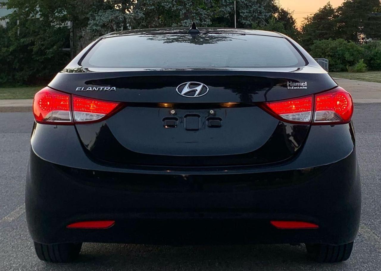 2013 Hyundai Elantra 4dr Sdn Man GLS Photo4