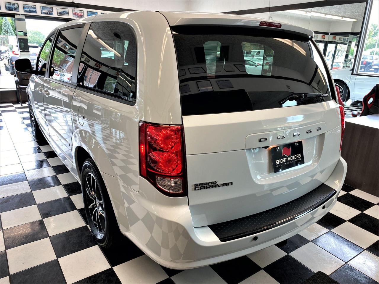 2015 Dodge Grand Caravan SXT Premium Plus+Power Doors+DVD+GPS+CLEAN CARFAX - Photo #2