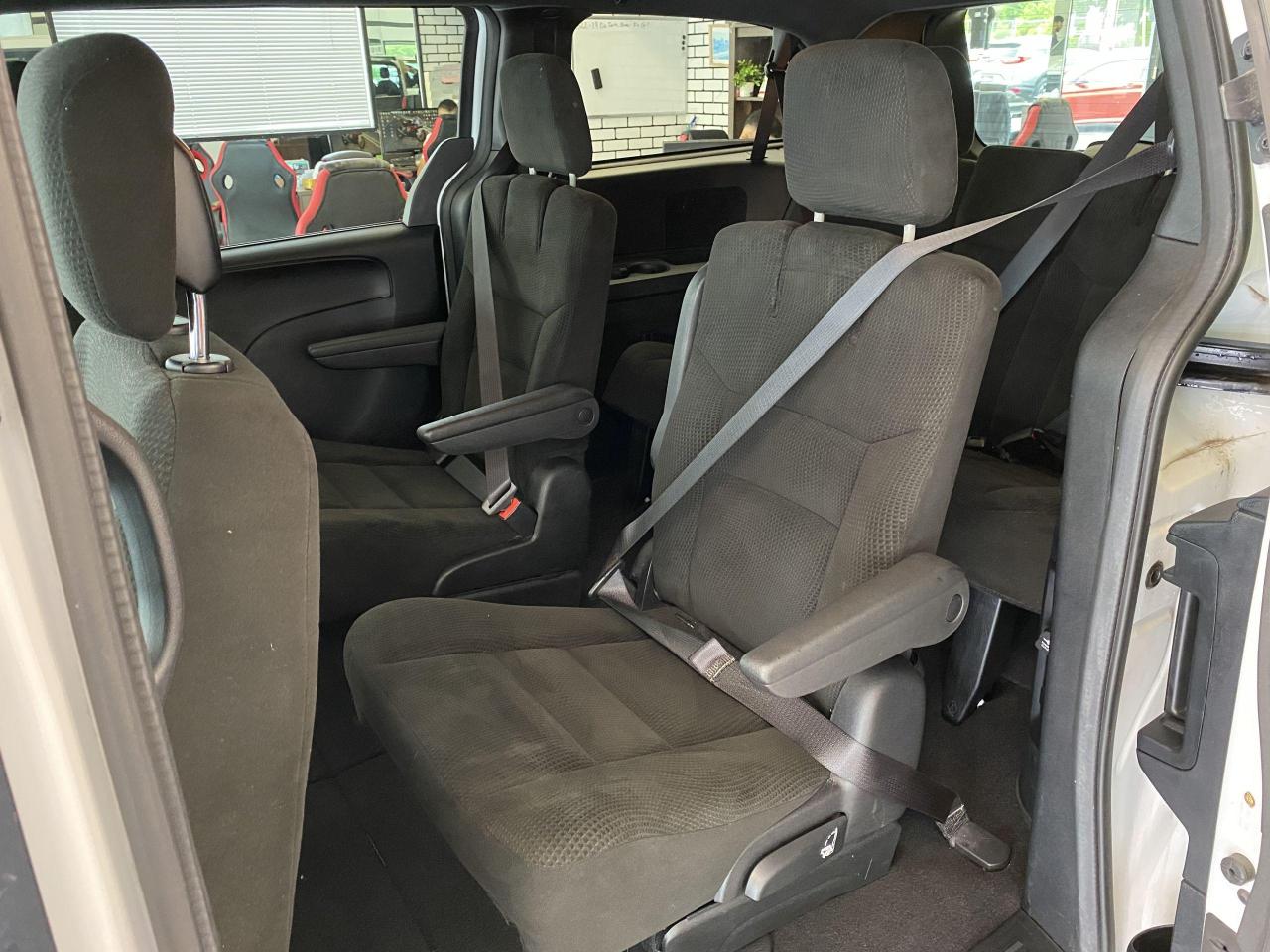 2015 Dodge Grand Caravan SXT Premium Plus+Power Doors+DVD+GPS+CLEAN CARFAX - Photo #25