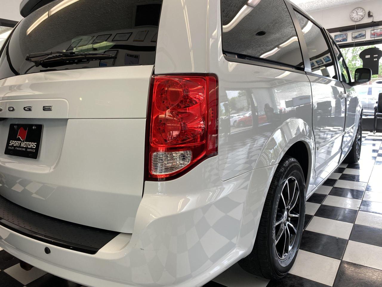 2015 Dodge Grand Caravan SXT Premium Plus+Power Doors+DVD+GPS+CLEAN CARFAX - Photo #43