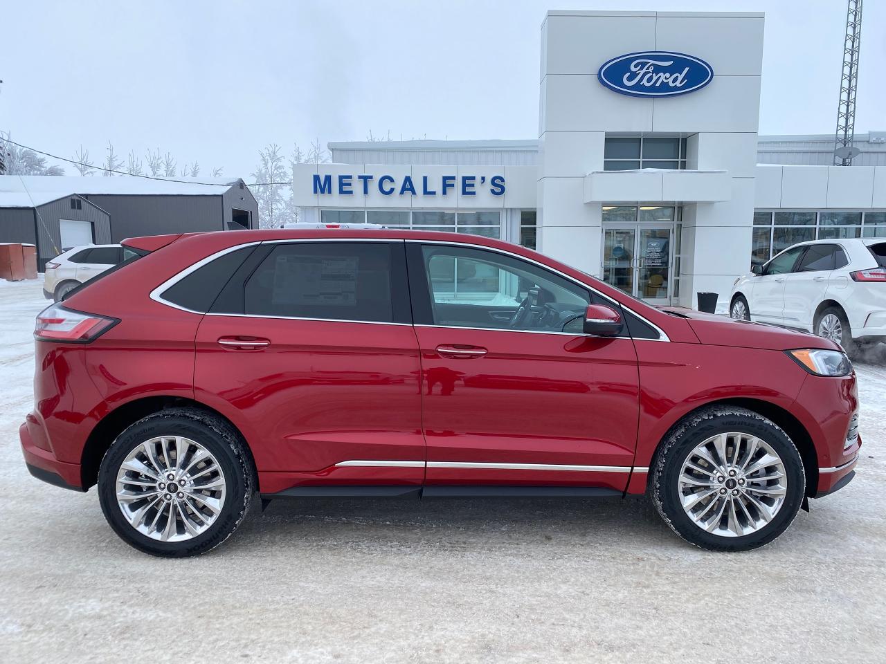 2022 Ford Edge Titanium AWD Photo0