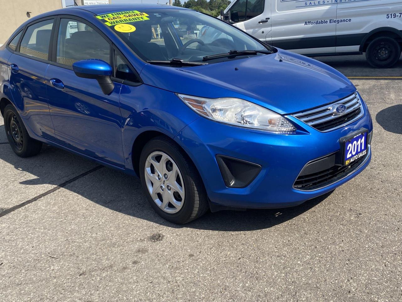 2011 Ford Fiesta 4dr Sdn SE